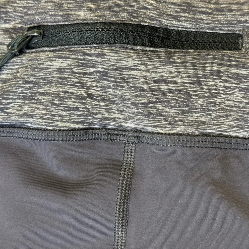 lululemon 4 Gray Zip Pocket Ruched Drawcord Biker Shorts - Picture 3 of 7